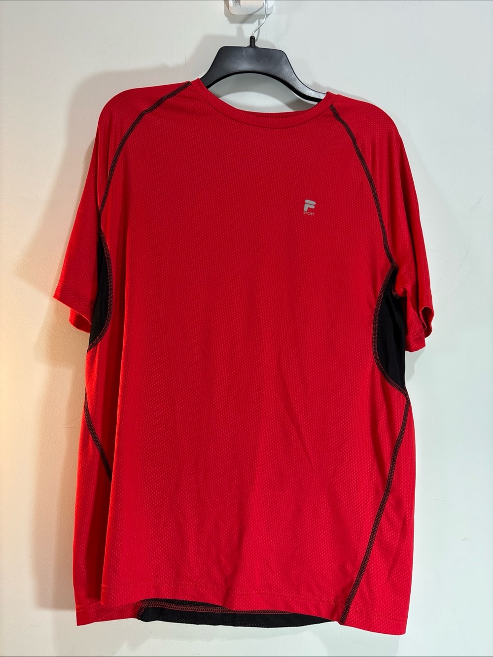 Fila Red Short-Sleeve Athletic Tee with Black Accents. 1122